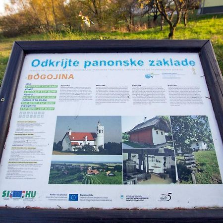 Holiday Home Janko Bogojina Bagian luar foto